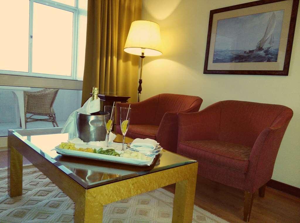 Golden Tulip Porto Gaia Hotel Вила-Нова-ди-Гая Номер фото