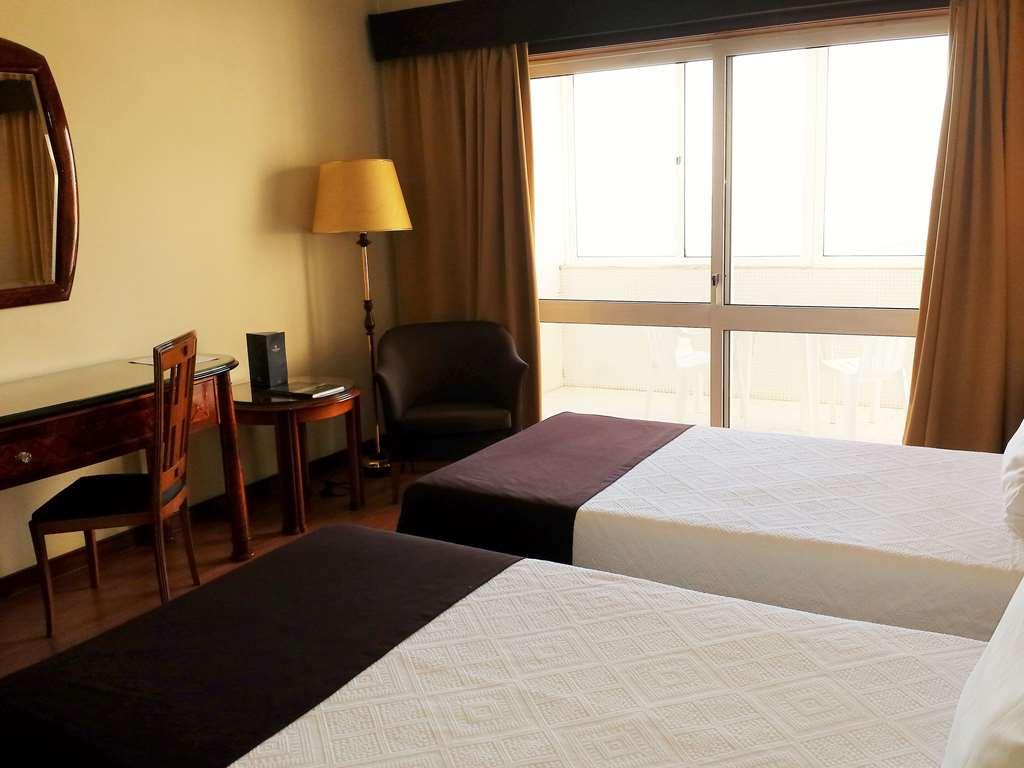 Golden Tulip Porto Gaia Hotel Вила-Нова-ди-Гая Номер фото