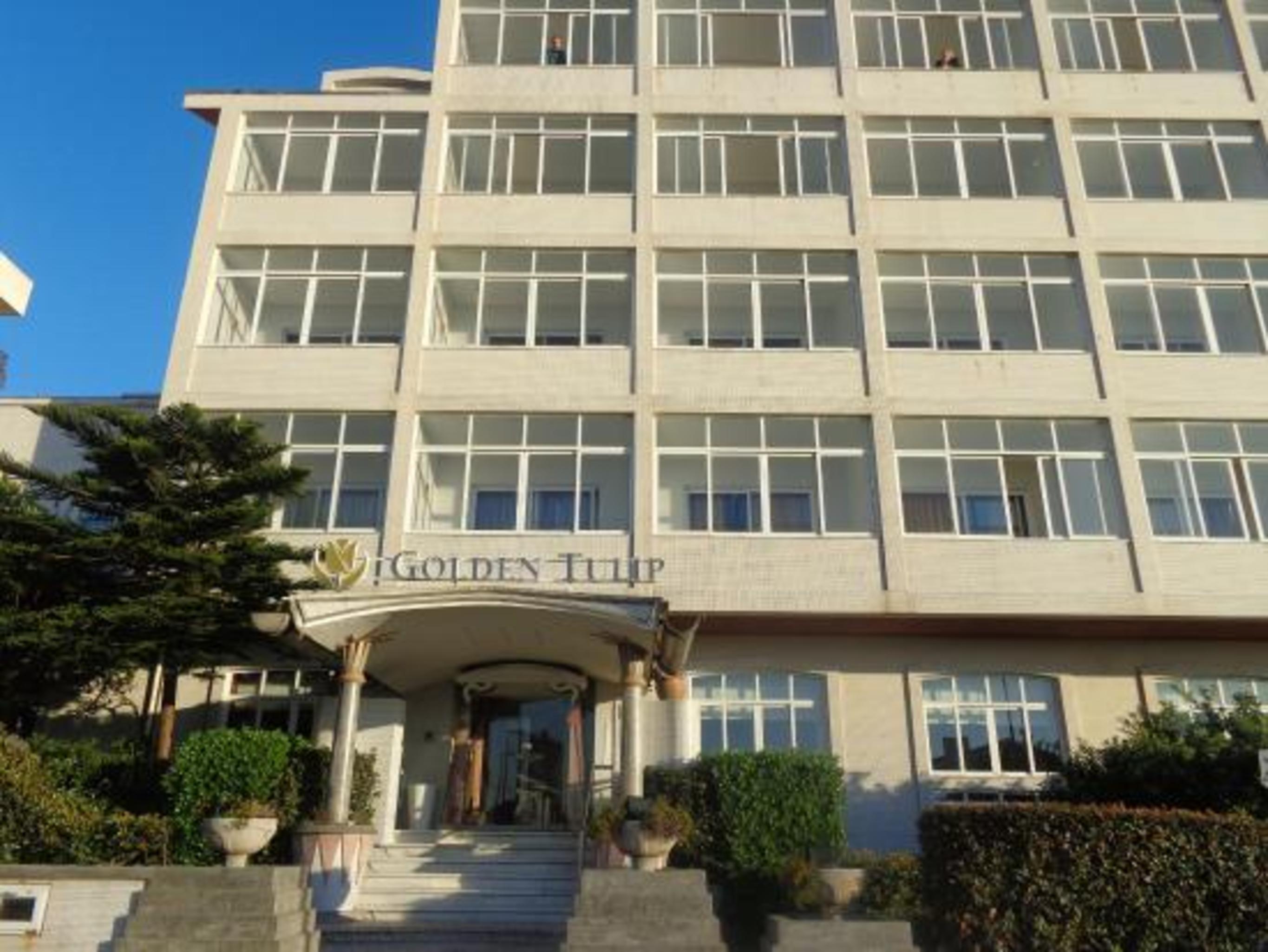Golden Tulip Porto Gaia Hotel Вила-Нова-ди-Гая Экстерьер фото