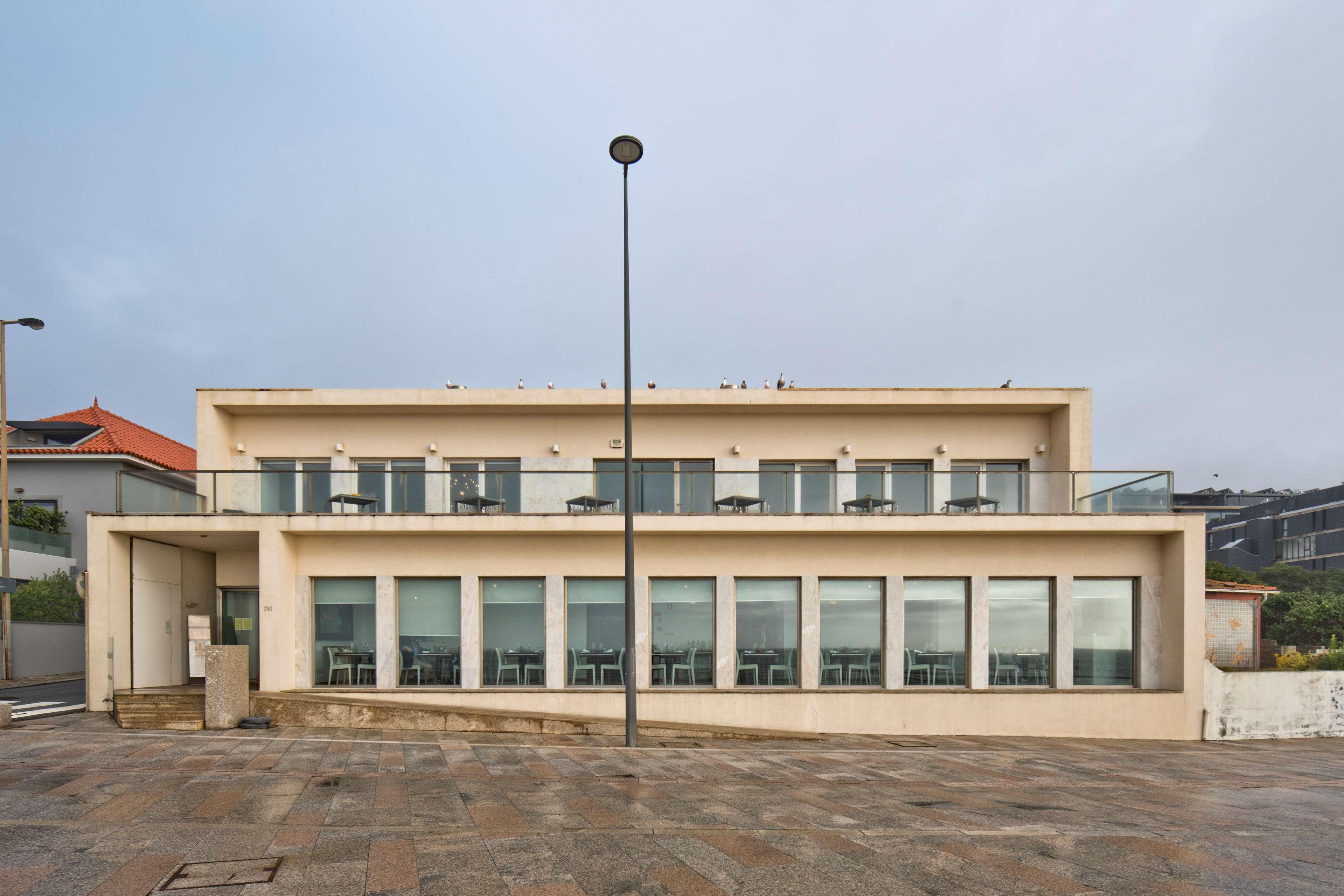 Golden Tulip Porto Gaia Hotel Вила-Нова-ди-Гая Экстерьер фото