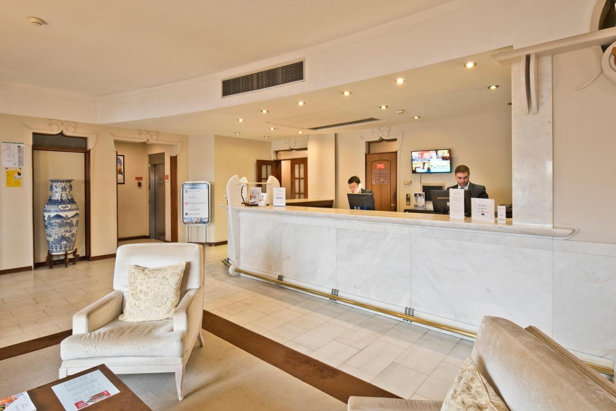 Golden Tulip Porto Gaia Hotel Вила-Нова-ди-Гая Экстерьер фото
