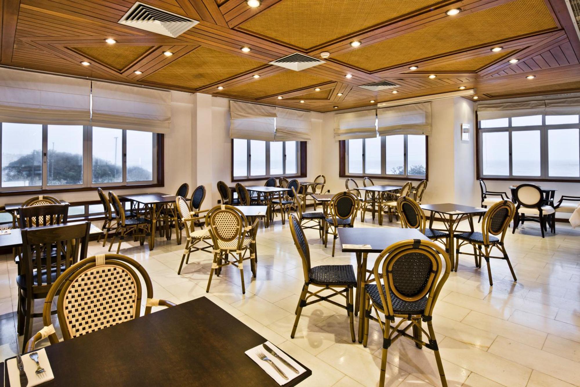Golden Tulip Porto Gaia Hotel Вила-Нова-ди-Гая Экстерьер фото