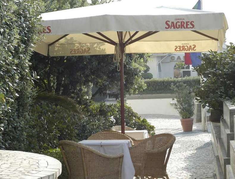 Golden Tulip Porto Gaia Hotel Вила-Нова-ди-Гая Экстерьер фото