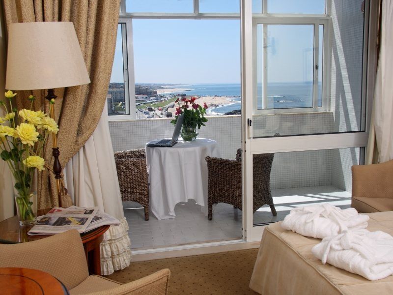 Golden Tulip Porto Gaia Hotel Вила-Нова-ди-Гая Экстерьер фото