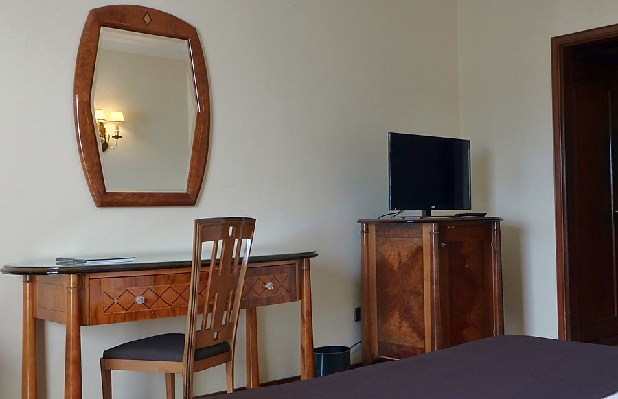 Golden Tulip Porto Gaia Hotel Вила-Нова-ди-Гая Экстерьер фото