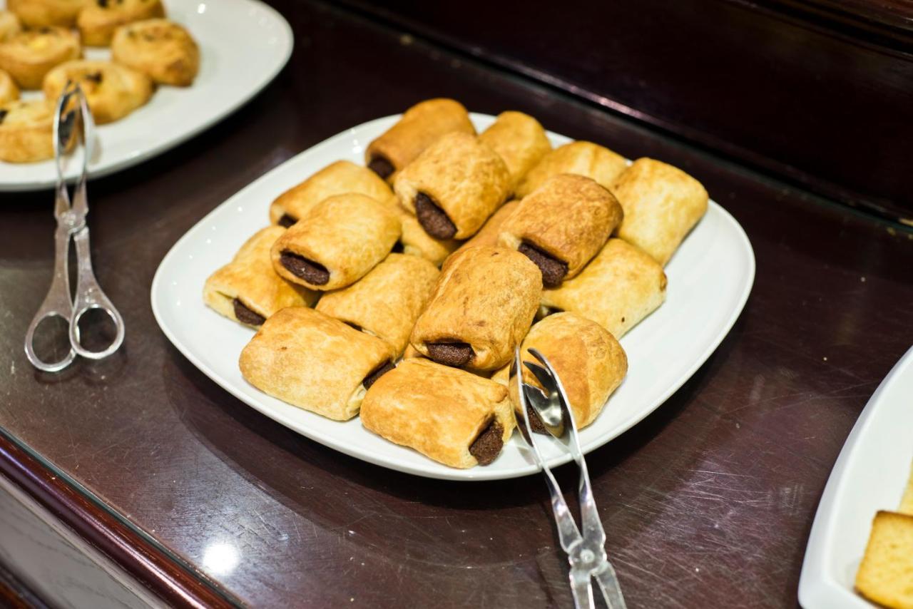 Golden Tulip Porto Gaia Hotel Вила-Нова-ди-Гая Экстерьер фото